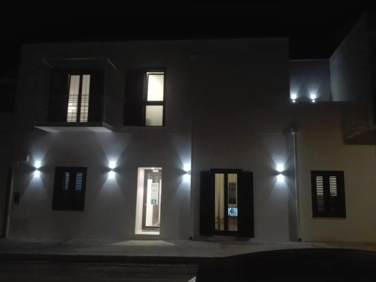 Bed and Breakfast Patio 101 San Vito Lo Capo 2*,