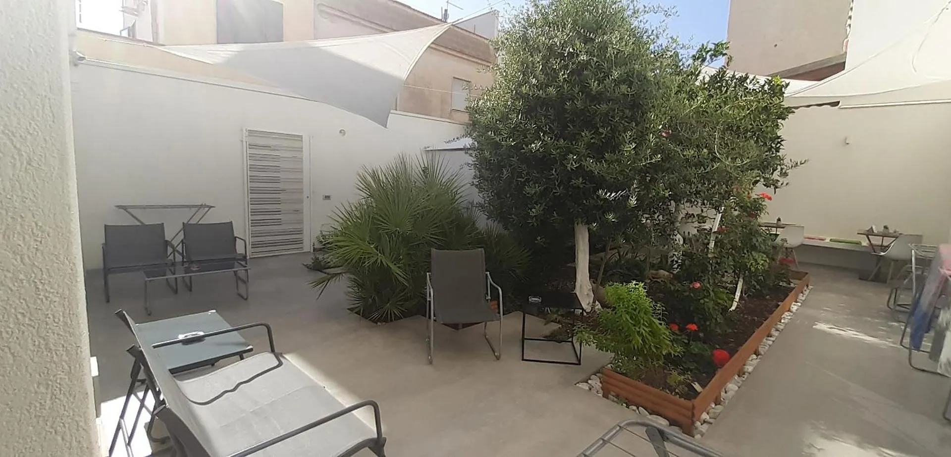Bed and Breakfast Patio 101 San Vito Lo Capo 2*,  Italia